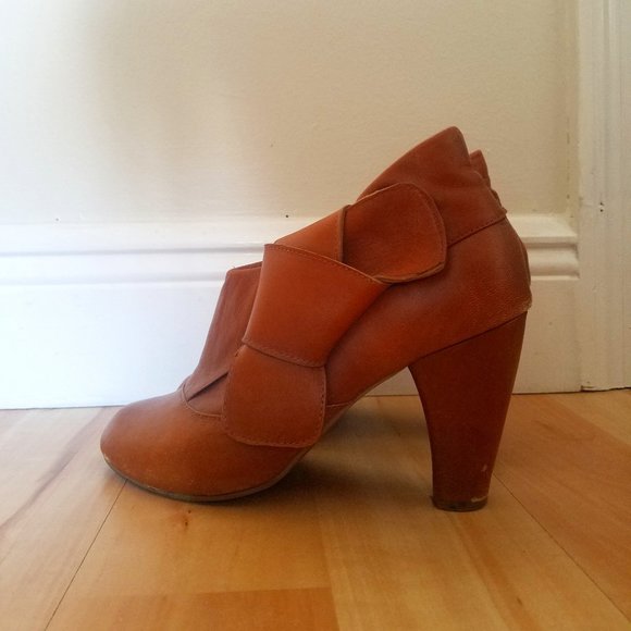 Brown Aldo Booties - Picture 1 of 7